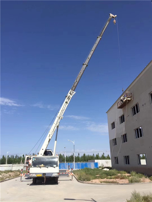 晋城市“轻装强干”—— 吊车的 “轻量化臂架” 技术